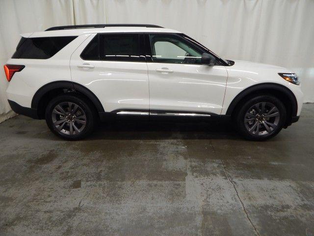 new 2025 Ford Explorer car, priced at $48,566