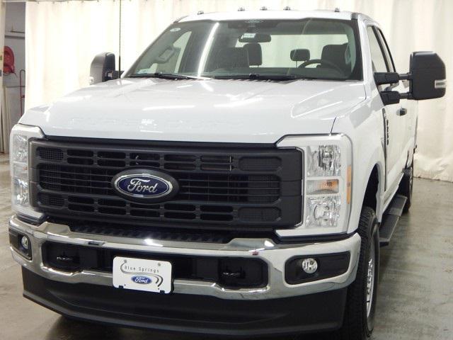new 2025 Ford F-250 car, priced at $53,943