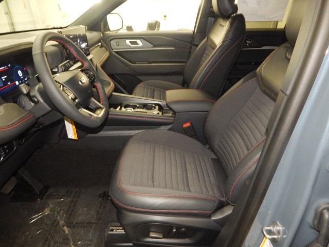 new 2025 Ford Explorer car, priced at $50,156