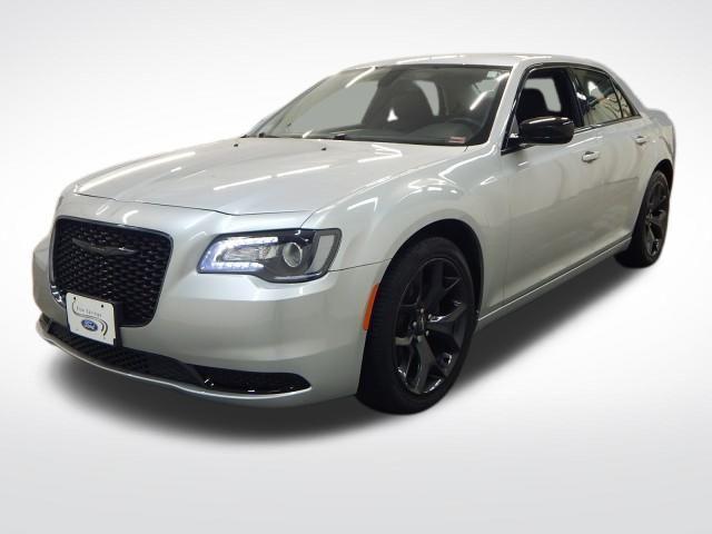 used 2021 Chrysler 300 car, priced at $20,796