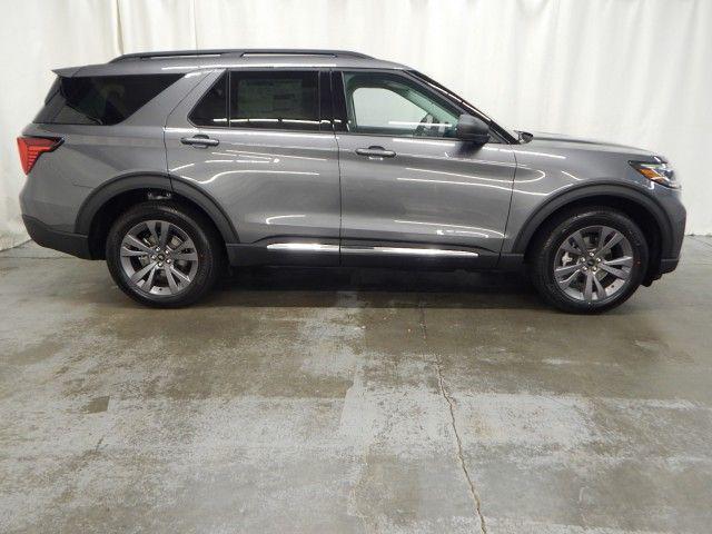 new 2025 Ford Explorer car, priced at $46,226