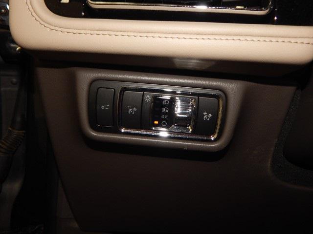 used 2024 Lincoln Aviator car, priced at $44,988