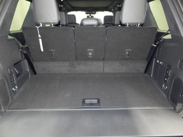 new 2025 Ford Expedition car, priced at $78,995