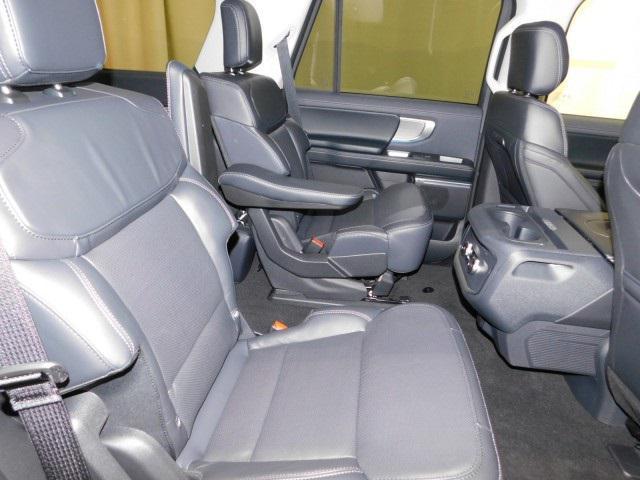 new 2025 Ford Expedition car, priced at $76,206