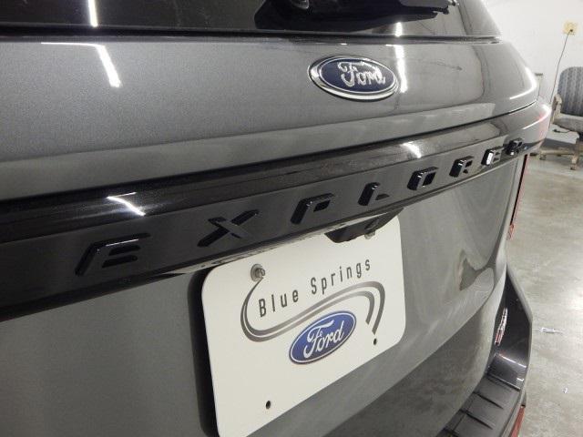 new 2025 Ford Explorer car, priced at $49,692