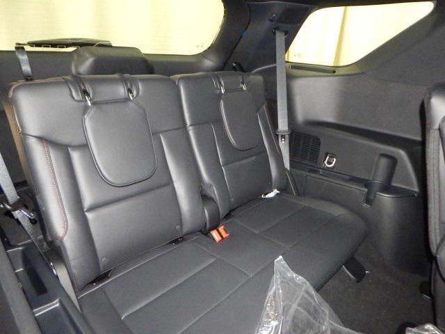 new 2025 Ford Explorer car, priced at $49,692