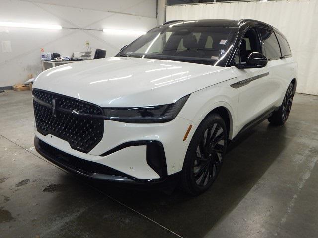 used 2024 Lincoln Nautilus car, priced at $52,987