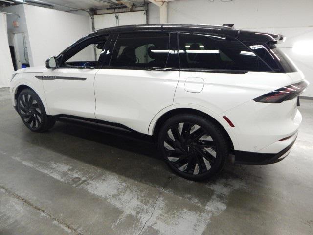 used 2024 Lincoln Nautilus car, priced at $52,987
