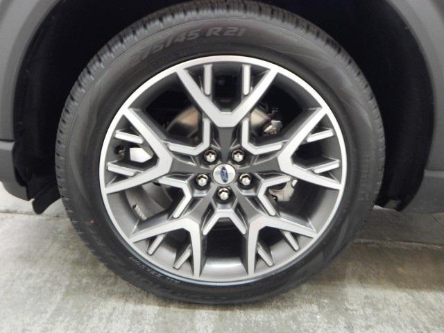 new 2025 Ford Explorer car, priced at $60,640