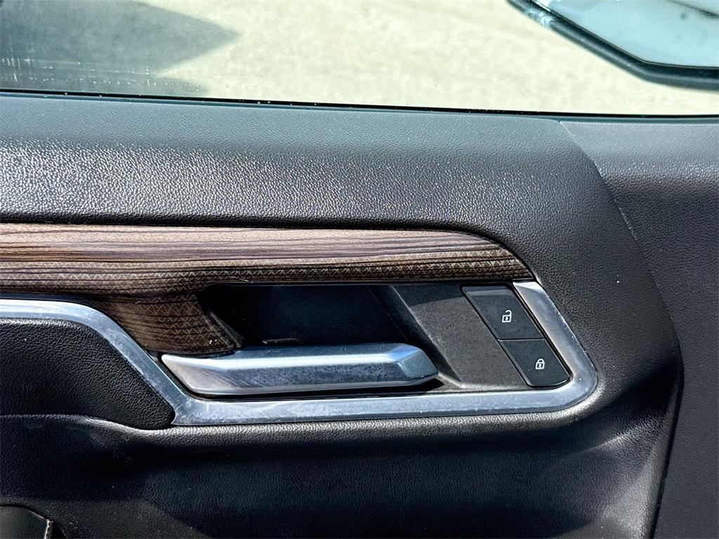 used 2023 Chevrolet Silverado 1500 car, priced at $29,147