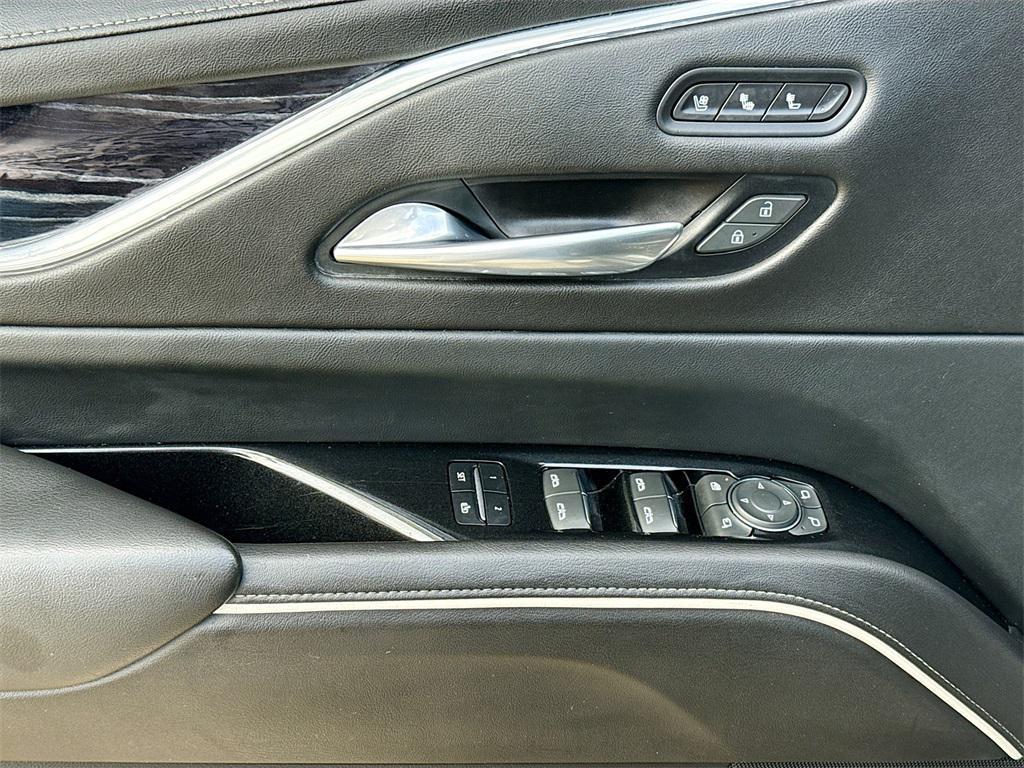 used 2021 Cadillac Escalade ESV car, priced at $50,708