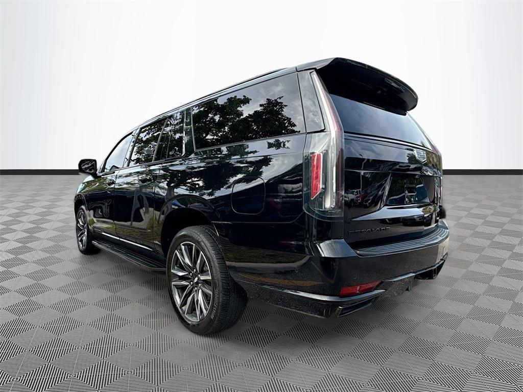 used 2021 Cadillac Escalade ESV car, priced at $50,708