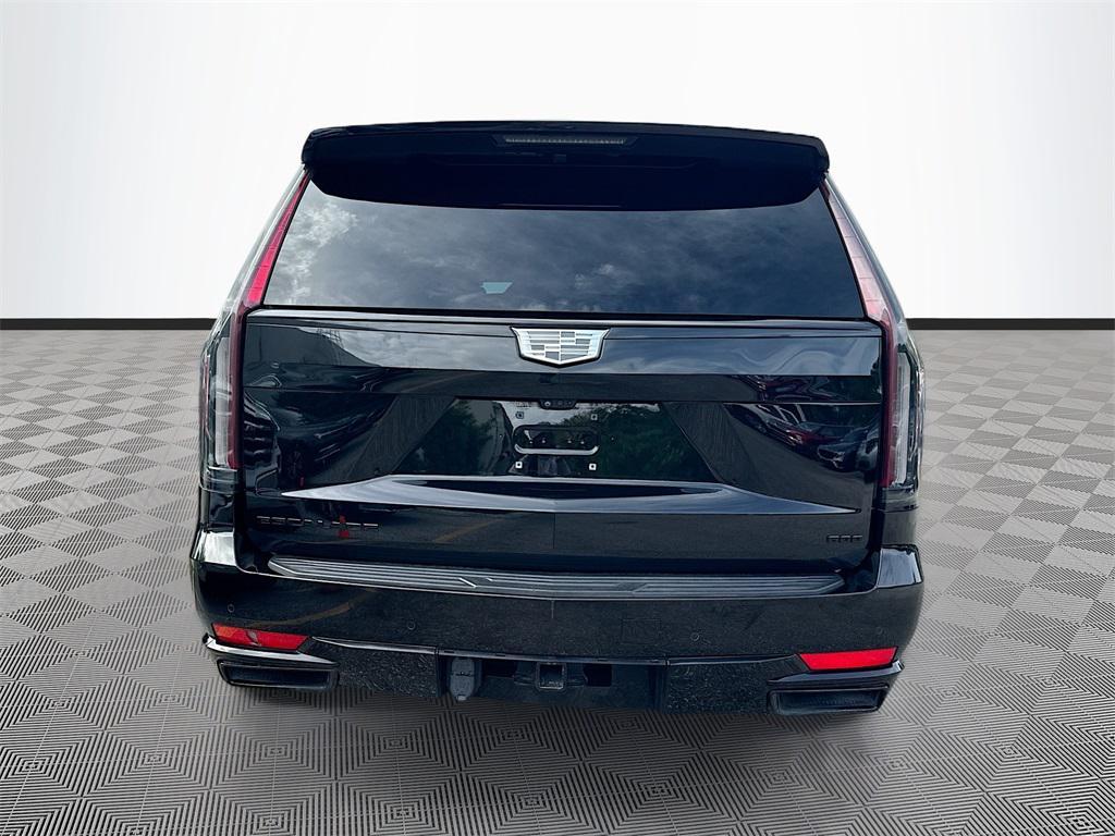 used 2021 Cadillac Escalade ESV car, priced at $50,708