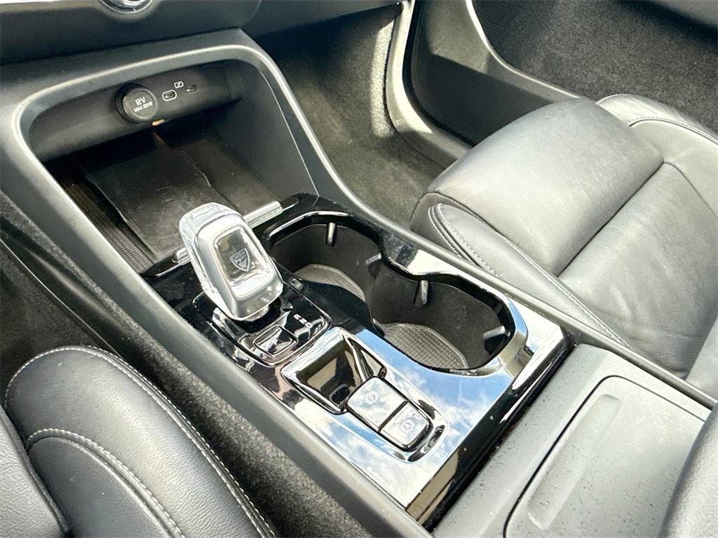 used 2024 Volvo XC40 car, priced at $28,524