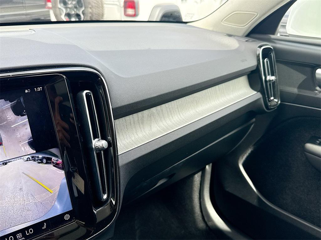 used 2024 Volvo XC40 car, priced at $28,524