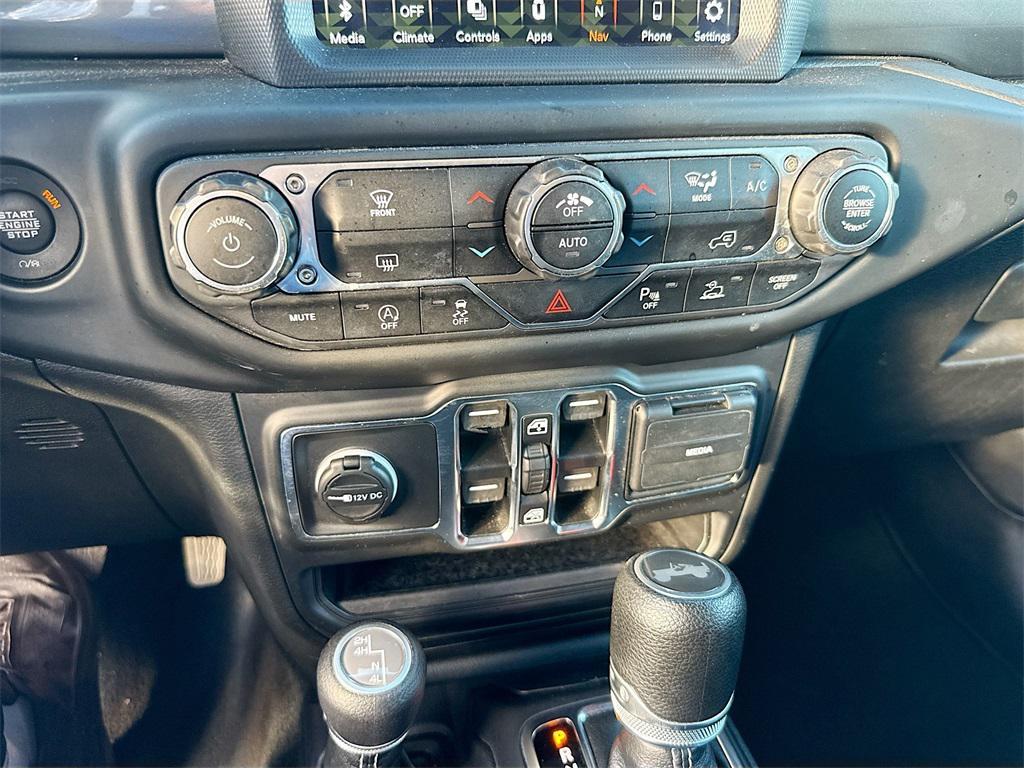 used 2021 Jeep Wrangler Unlimited car, priced at $28,073