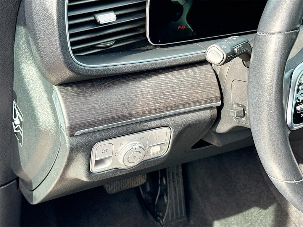 used 2022 Mercedes-Benz GLE 350 car, priced at $39,651