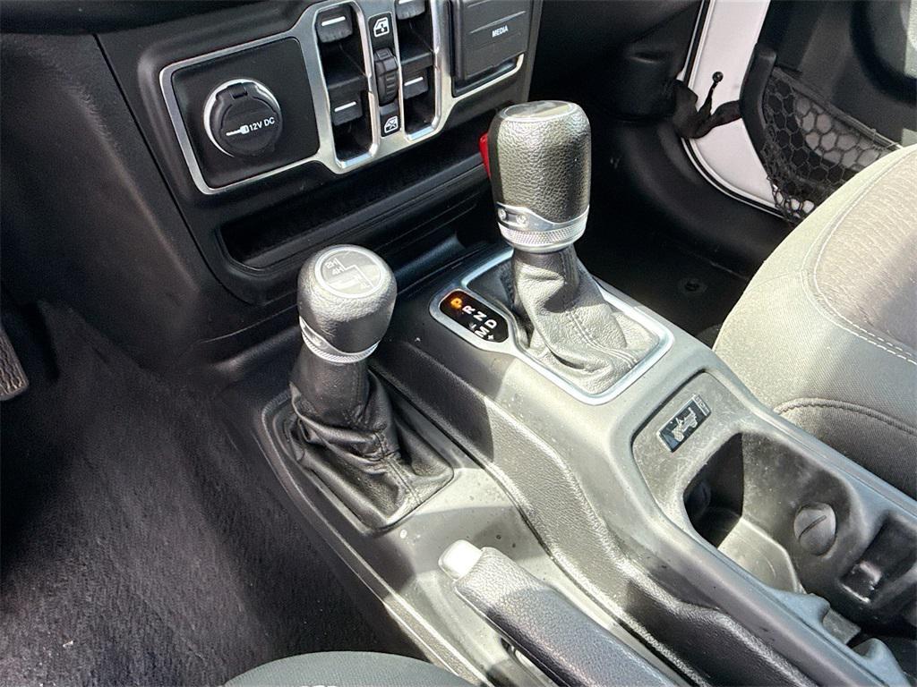 used 2021 Jeep Wrangler Unlimited car, priced at $25,131