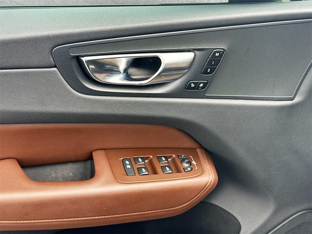 used 2023 Volvo XC60 car, priced at $27,933