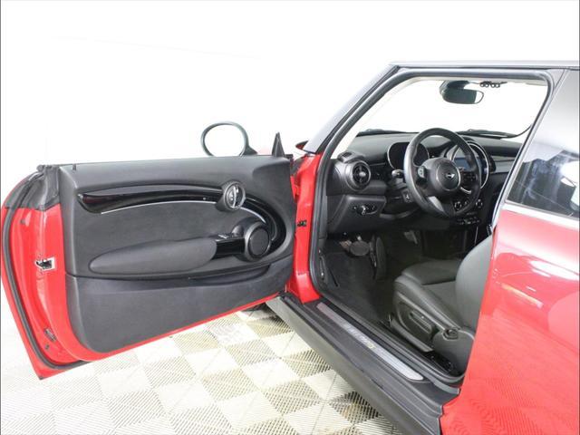 used 2022 MINI Hardtop car, priced at $19,385