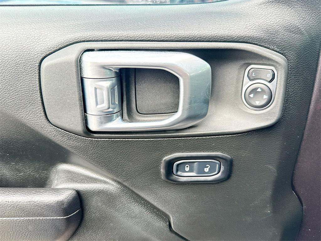 used 2022 Jeep Wrangler Unlimited car, priced at $24,571