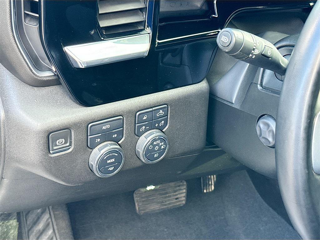 used 2024 Chevrolet Silverado 1500 car, priced at $39,179