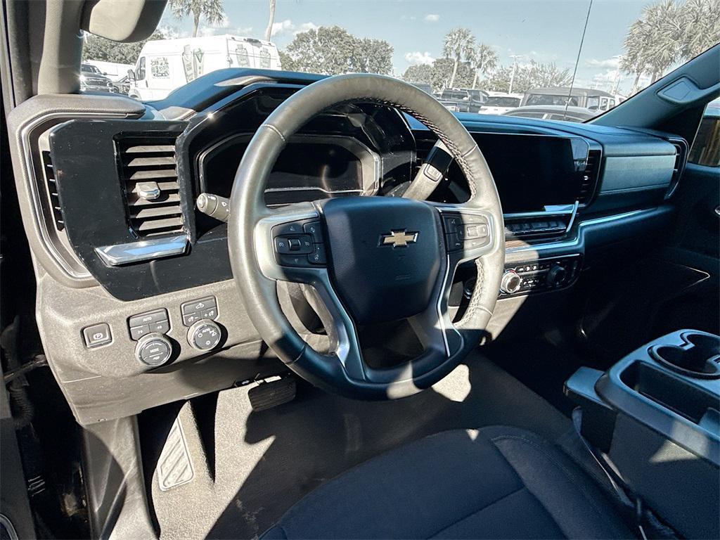 used 2024 Chevrolet Silverado 1500 car, priced at $32,133