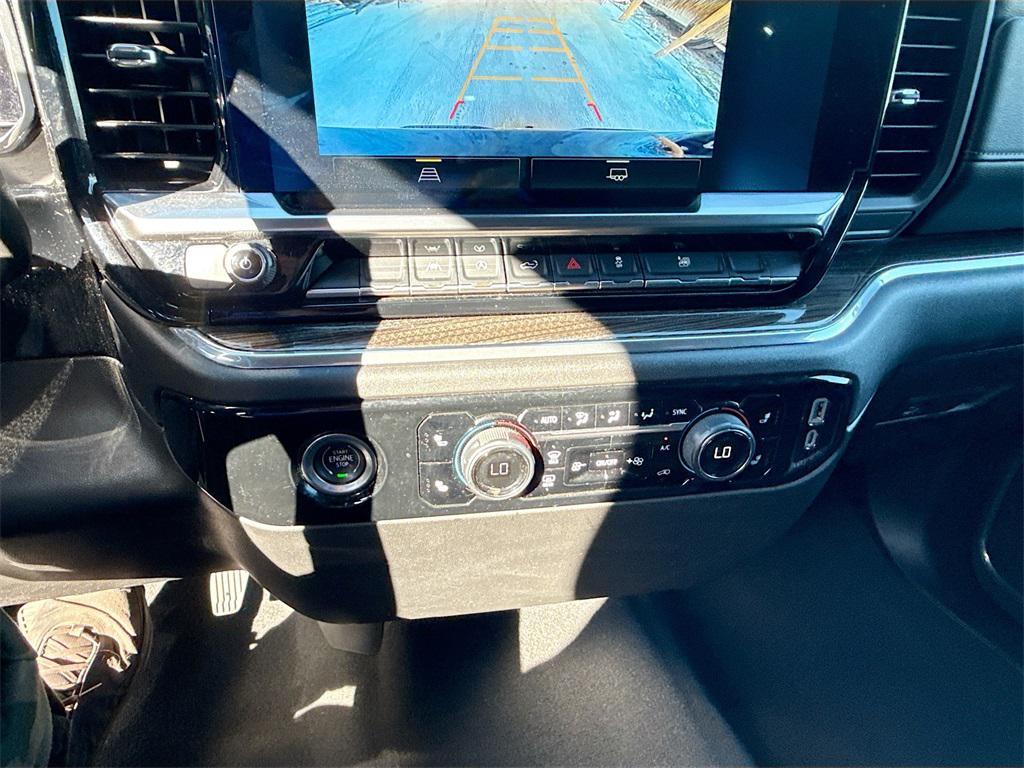 used 2024 Chevrolet Silverado 1500 car, priced at $32,133