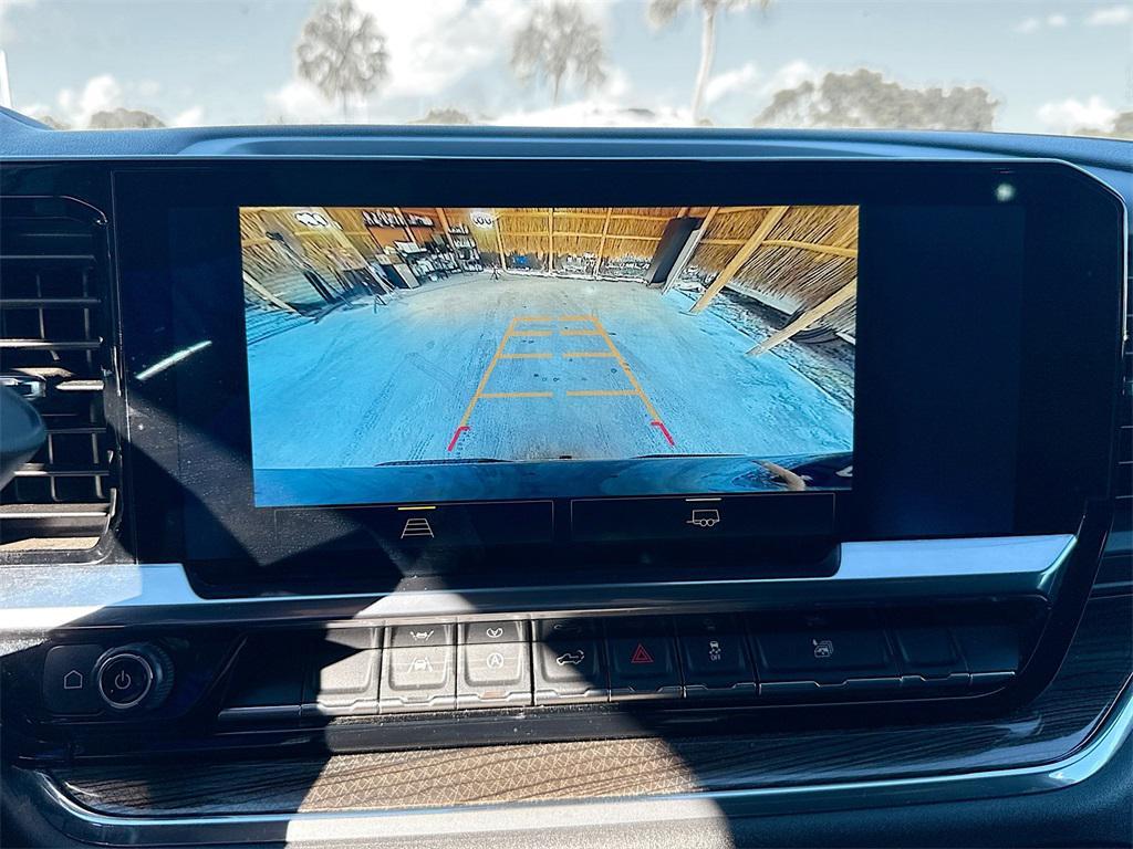 used 2024 Chevrolet Silverado 1500 car, priced at $32,133