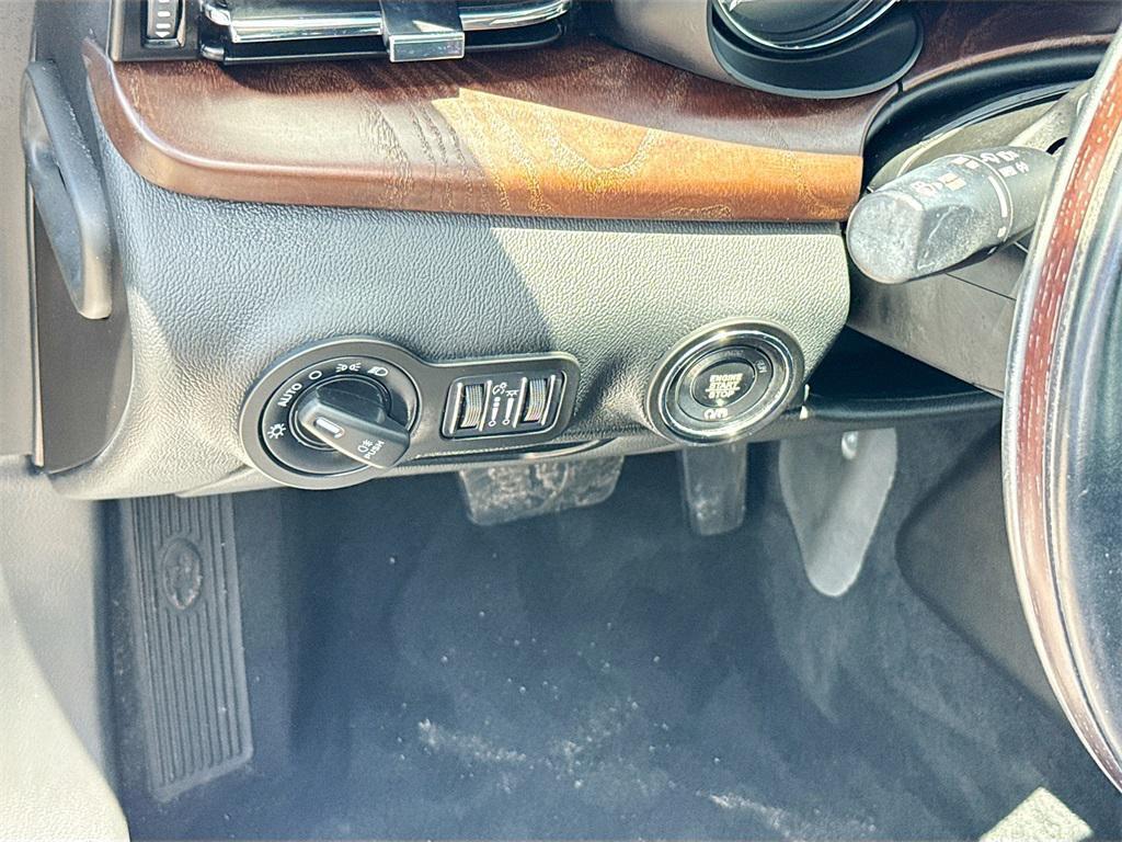 used 2021 Maserati Quattroporte car, priced at $37,802