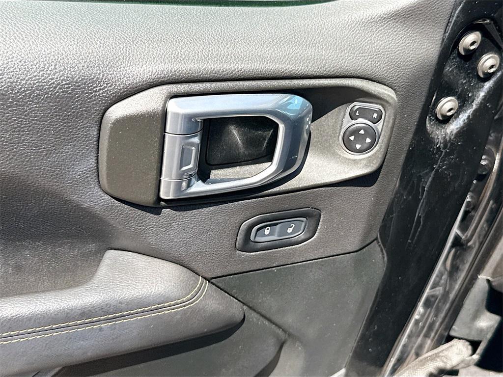 used 2021 Jeep Gladiator car, priced at $29,638