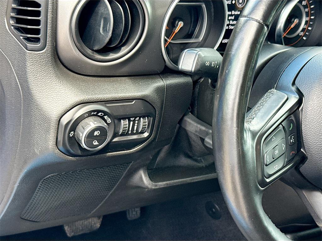 used 2021 Jeep Gladiator car, priced at $25,236