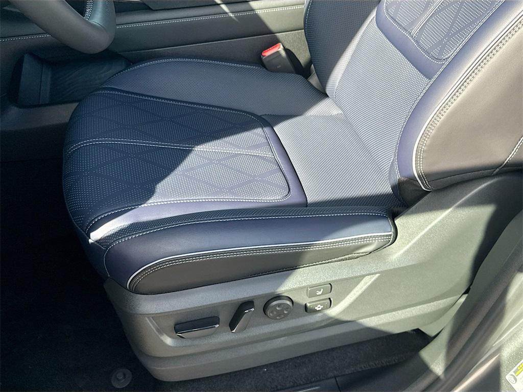 new 2026 INFINITI QX80 car, priced at $100,696