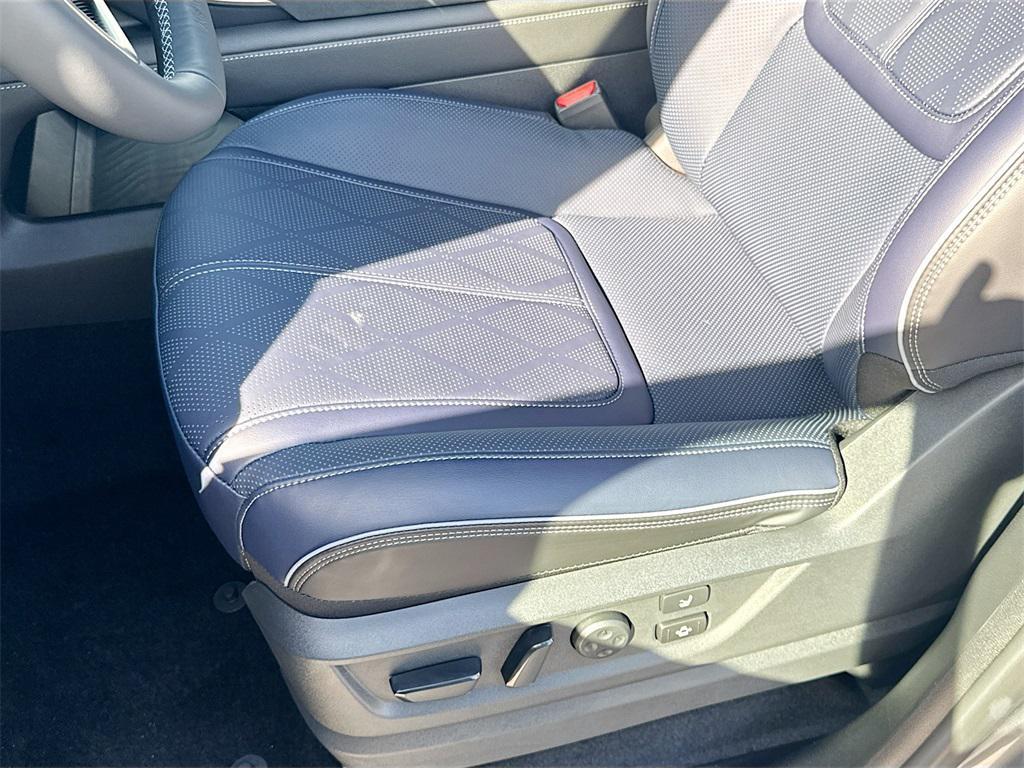 new 2026 INFINITI QX80 car, priced at $100,696