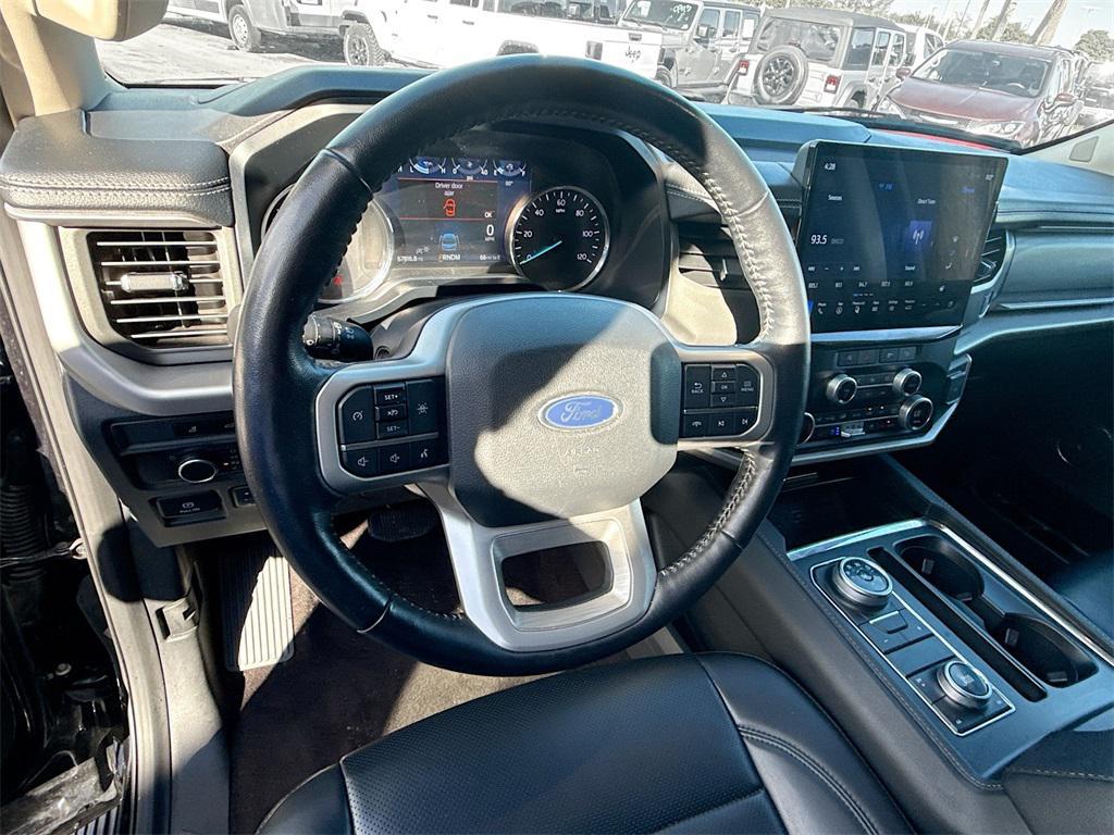 used 2023 Ford Expedition car, priced at $38,278