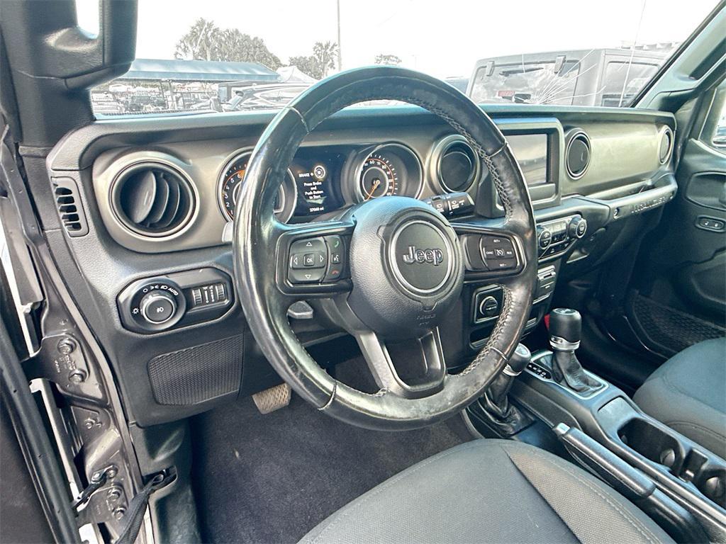used 2021 Jeep Wrangler Unlimited car, priced at $25,329
