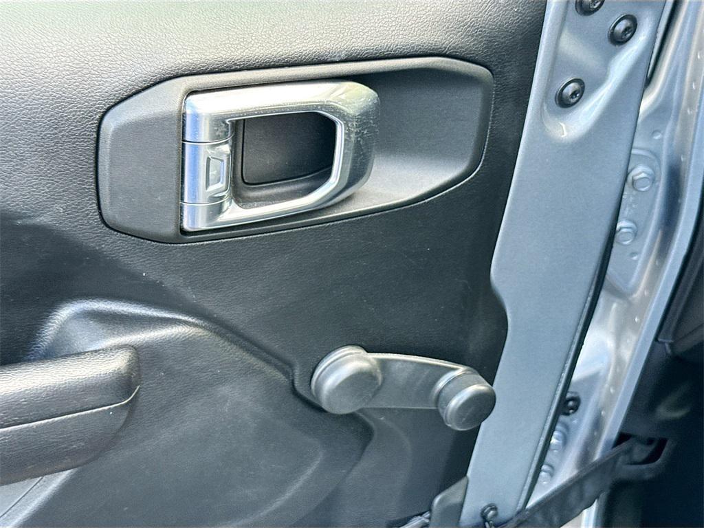 used 2021 Jeep Wrangler Unlimited car, priced at $16,292