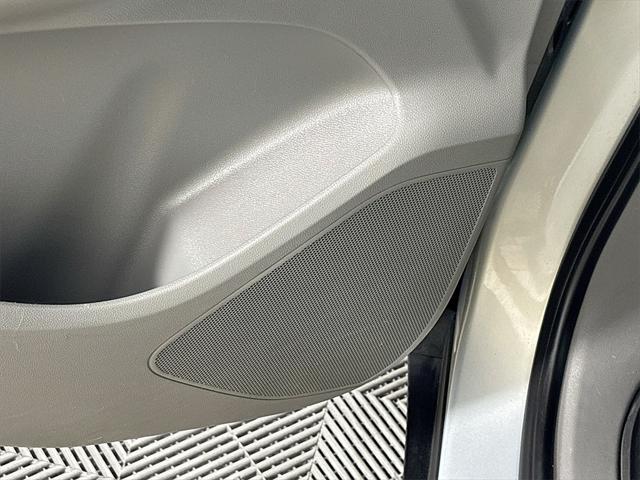used 2022 Chevrolet Bolt EUV car, priced at $18,322