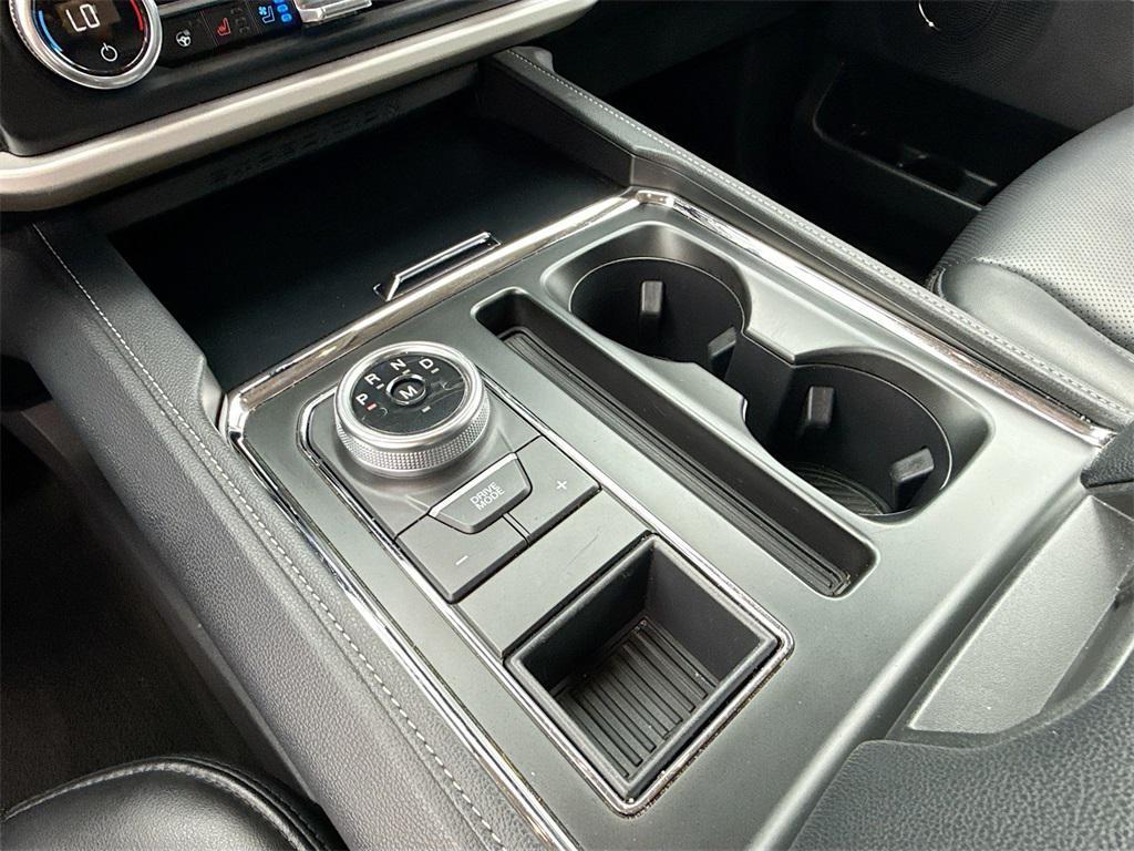 used 2024 Ford Expedition car, priced at $39,789
