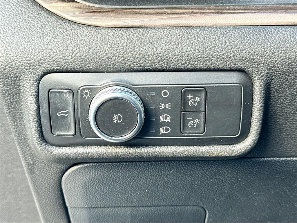 used 2022 Ford Explorer car, priced at $23,103