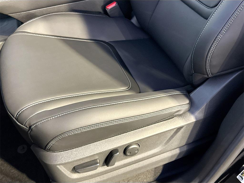 new 2026 INFINITI QX80 car, priced at $82,057