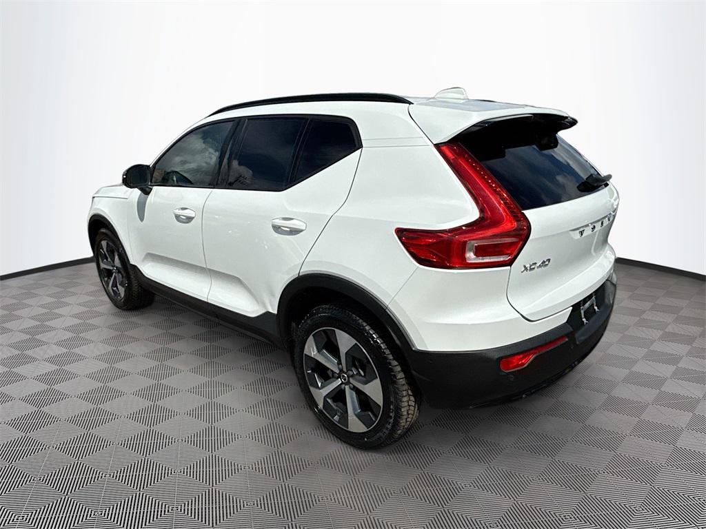 used 2023 Volvo XC40 car, priced at $21,530