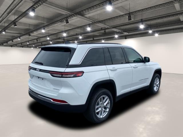 new 2025 Jeep Grand Cherokee car, priced at $39,825