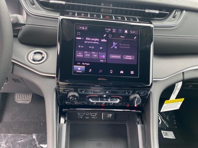 new 2025 Jeep Grand Cherokee car, priced at $39,825