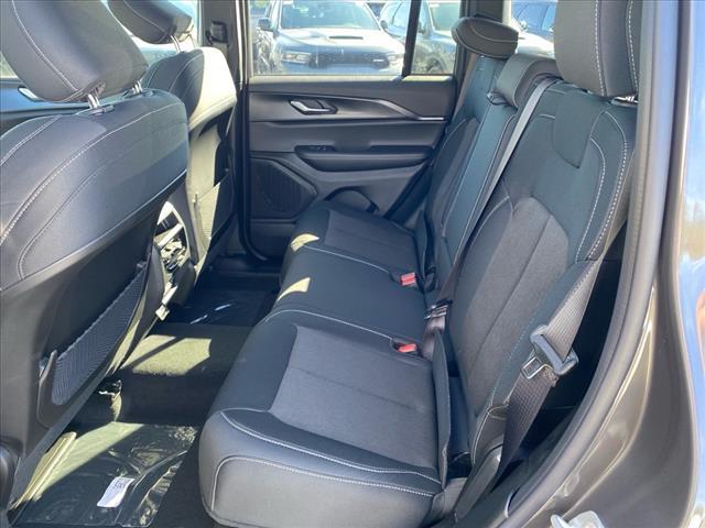 new 2025 Jeep Grand Cherokee car, priced at $41,920