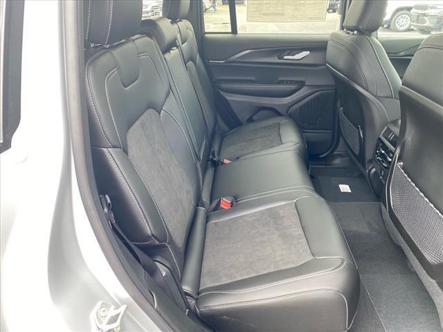 new 2025 Jeep Grand Cherokee car, priced at $43,710