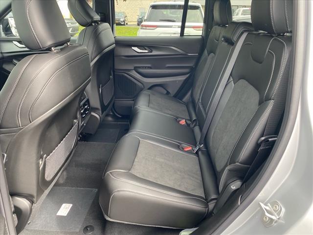 new 2025 Jeep Grand Cherokee car, priced at $43,710