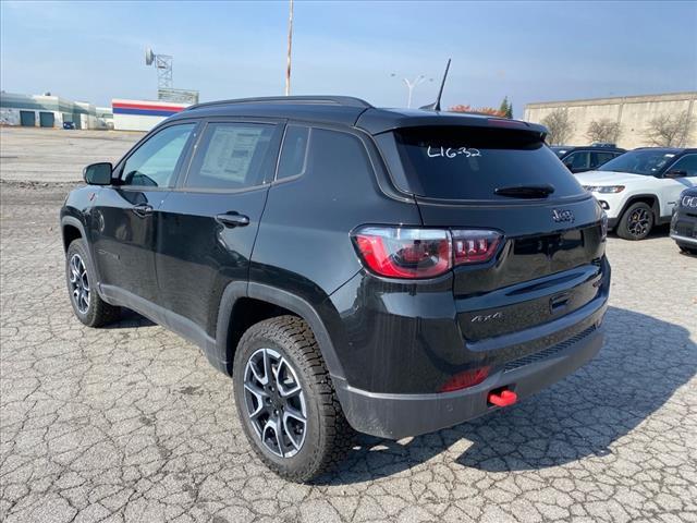 new 2024 Jeep Compass car, priced at $35,160