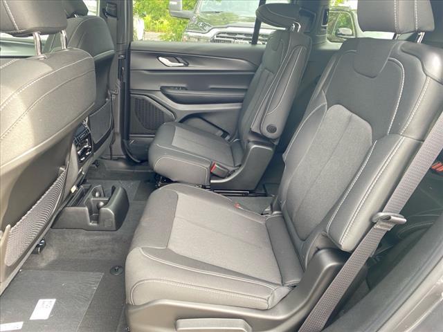 new 2025 Jeep Grand Cherokee L car, priced at $43,429