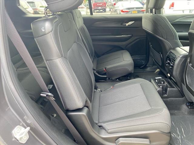 new 2025 Jeep Grand Cherokee L car, priced at $43,429